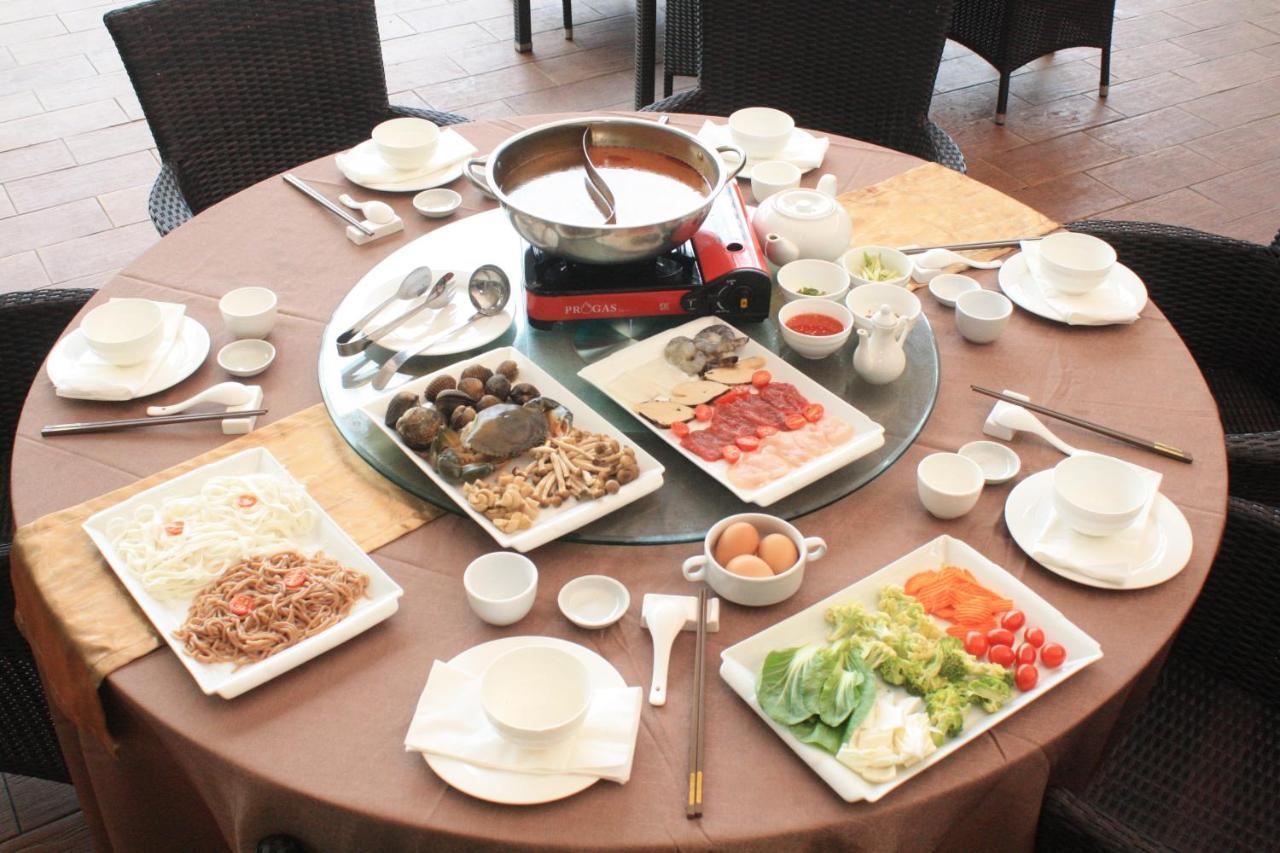 Hermes Palace Hotel Banda Aceh Ngoại thất bức ảnh