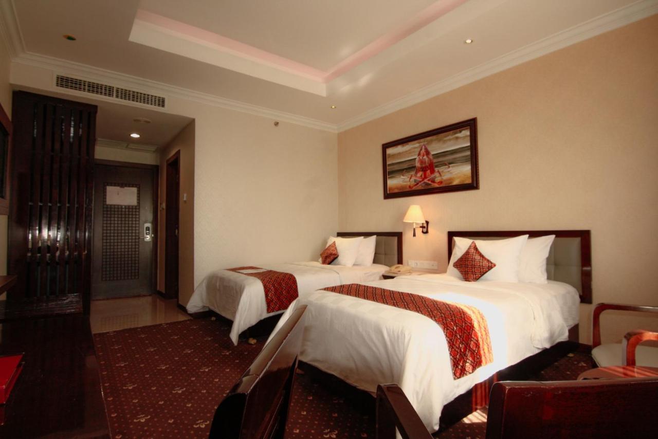 Hermes Palace Hotel Banda Aceh Ngoại thất bức ảnh