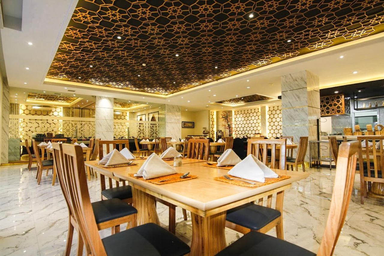 Hermes Palace Hotel Banda Aceh Ngoại thất bức ảnh