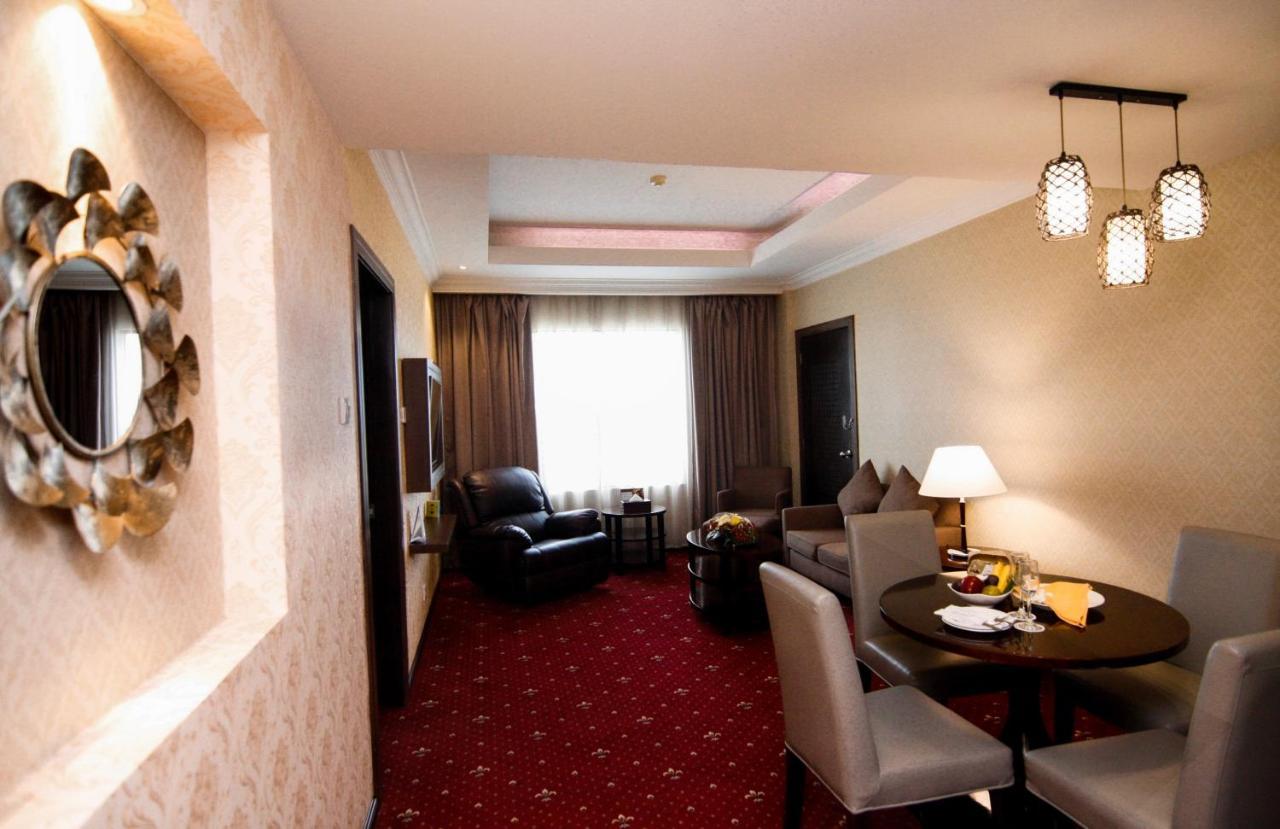 Hermes Palace Hotel Banda Aceh Ngoại thất bức ảnh