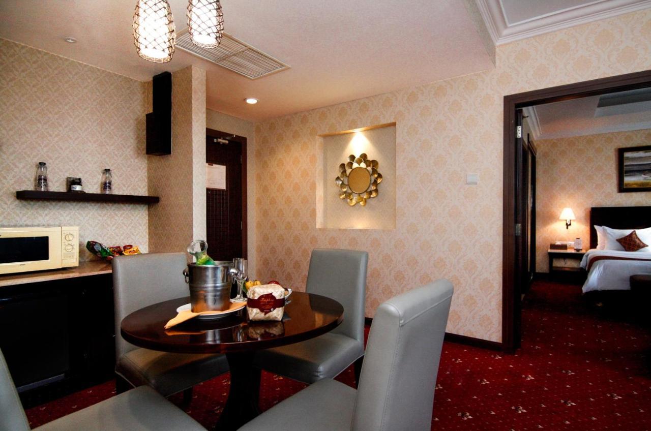 Hermes Palace Hotel Banda Aceh Ngoại thất bức ảnh